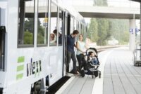 Einfaches Aussteigen, auch mit Kinderwagen