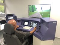 Neuer Simulator: Angehende Triebfahrzeugführer lernen mitten im Klassenraum 140 Tonnen Gewicht zu lenken